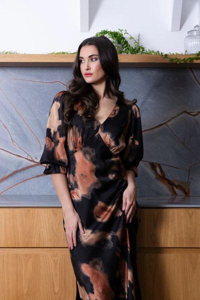 SEEKING LOLA - INVITING DRESS - SMUDGE