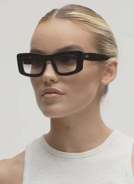 OTRA MARSHA - BLACK/SMOKE