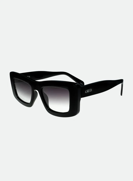 OTRA MARSHA - BLACK/SMOKE