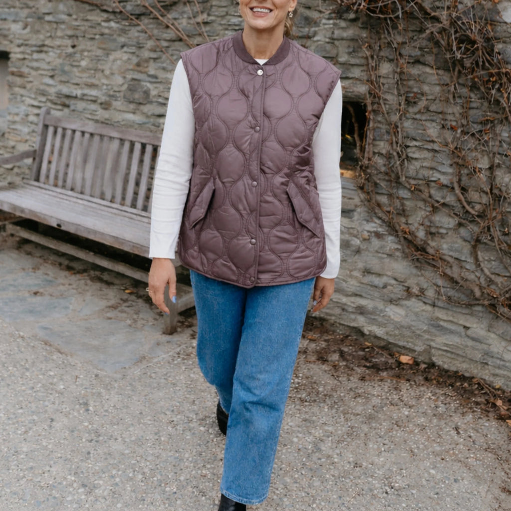 MOKE - NEVE WOMEN'S QUILTED VEST - COCOA POWDER