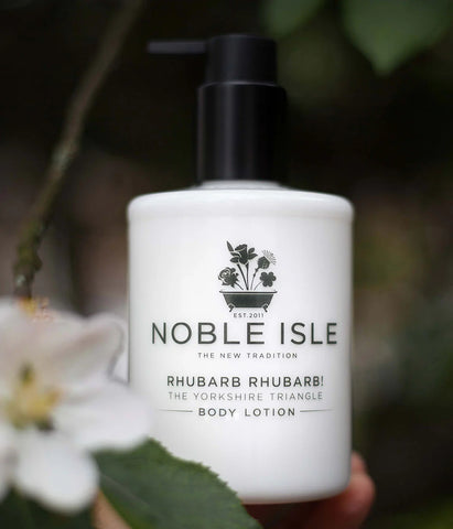 MM Linen NOBLE ISLE - RHUBARB - BODY LOTION