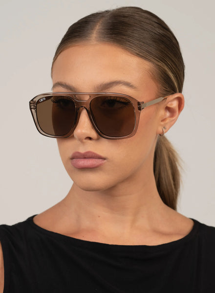 OTRA REINA - TRANS OLIVE/BROWN