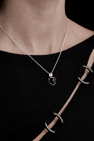 Stolen - Love Claw Necklace - Black Onyx